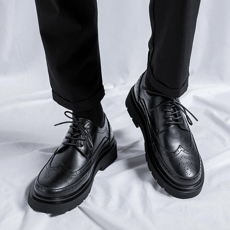 British Style Platform Casual Shoes 2024 New Comfortable Casual Shoes Classic Business Oxford Shoes All-match Brogue Male Shoes