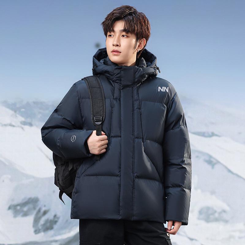 

Men s Short Winter Down Jacket: Extreme Cold Protection & Warmth L (60-70 kg) темно-синього кольору