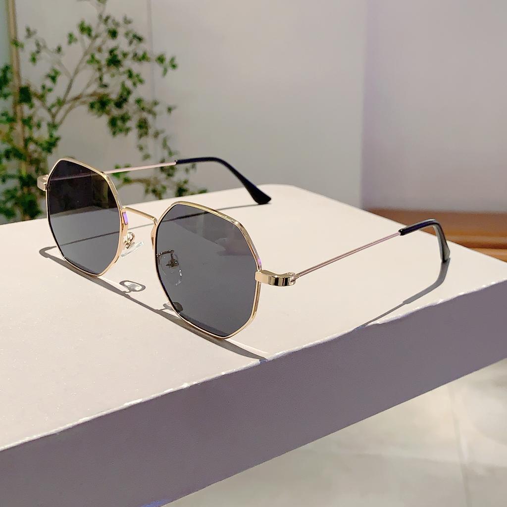 KAMMPT Vintage Polygon Sunglasses Men Women Gradient Lens Retro Chic Designer Sun Glasses Outdoor Fashion Shades