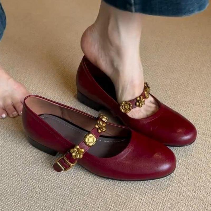 

Metal one-word buckle leather Mary Jane shoes women s shallow single shoes low-heeled temperament ballet shoes 40
