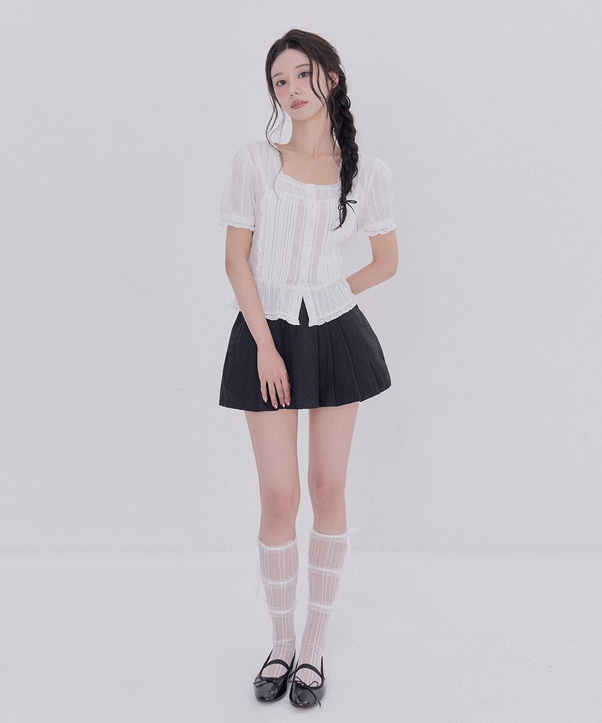 Tetemochi Eyelet Short Sleeve Blouse (White)