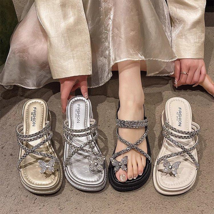 Fashion Slippers Women Summer Shoes Glitter Slides Low Pantofle Shale Female Beach Rubber Flip Flops Jelly 2025 Sabot Hawaiian Crystal F