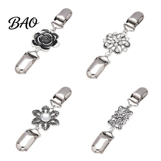 Gold Silver Cardigan Holders 4Pcs Vintage Sweater Clips for Women Girls, Retro Floral Clips, Elegant Scarf Clasps Fashion Accessories Shawl