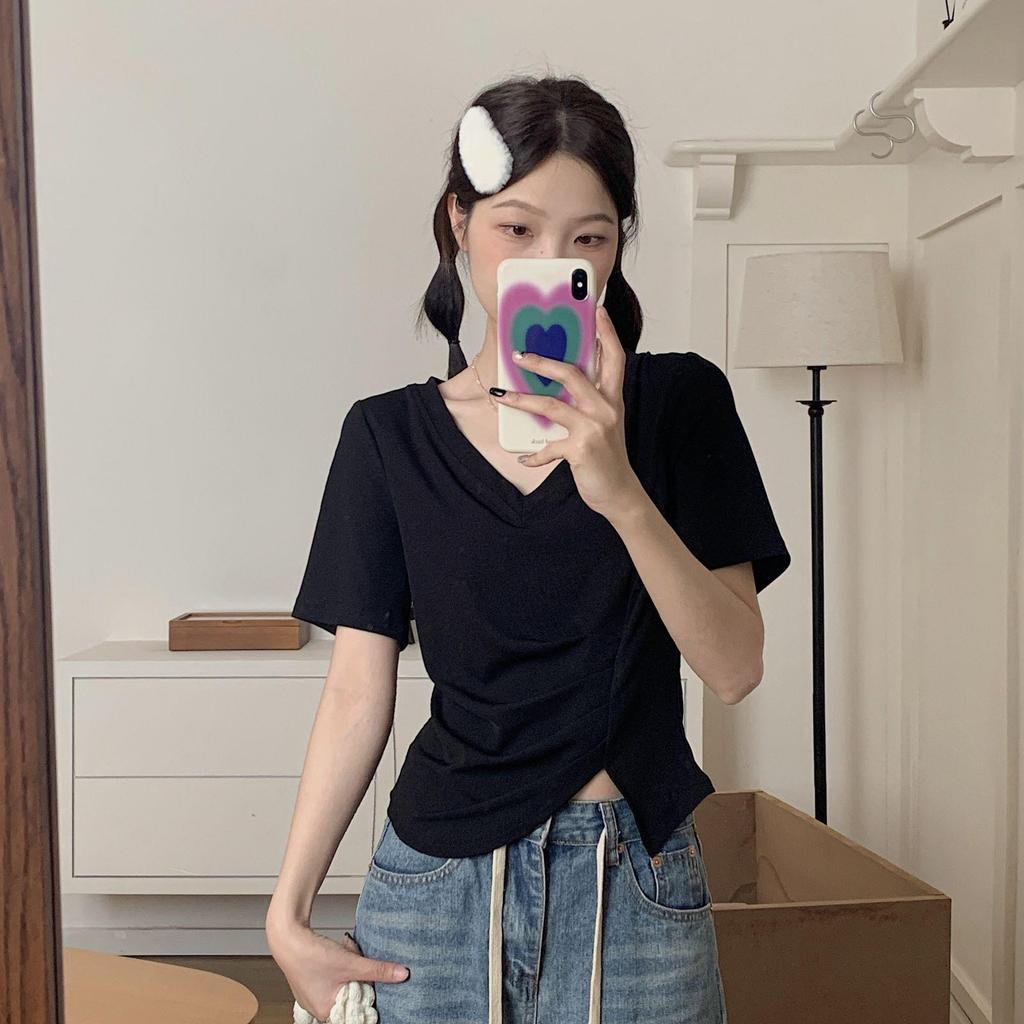 ქალის არარეგულარული V-ყელიანი მოკლე მკლავიანი მაისური - 2024 წლის ზაფხულის კოლექცია