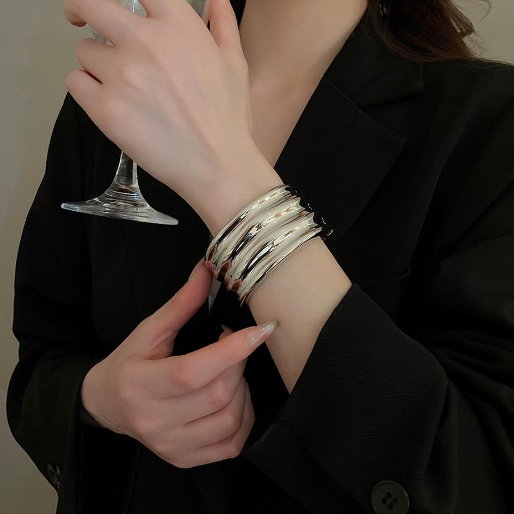 Irregular Wave Shape Zinc Zinc Alloy Wide Open Bangle Gold Silver Color Exaggerated Bracelet  Girls
