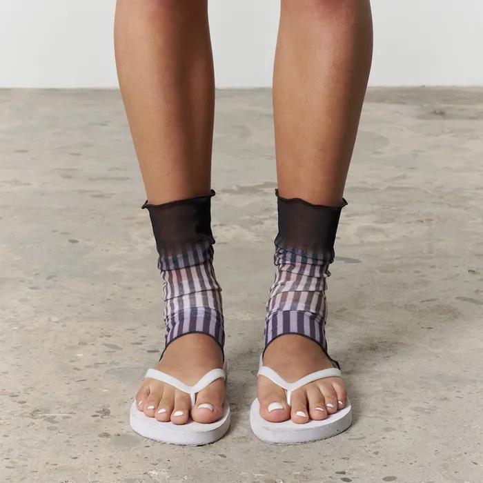 Light Stripe Mesh Leg Warmers, Short