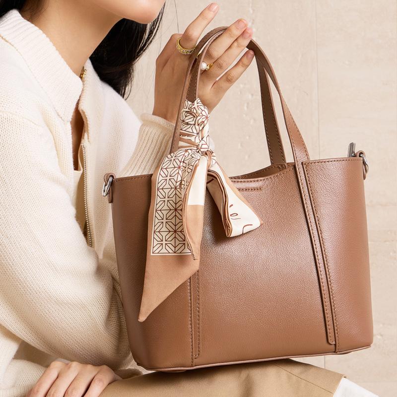 Genuine Leather Women's Bag 2025 New Fashion High-end Tote Handbag Commuter Women's Bag Ladies Single Shoulder Crossbody Bag