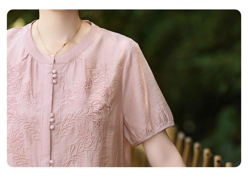 Mom's 2025 Summer Wear: New Chinese Style Blouse & Two-Piece Set for Middle-Aged and Elderly Women – Fashionable and Versatile T-Shirt.