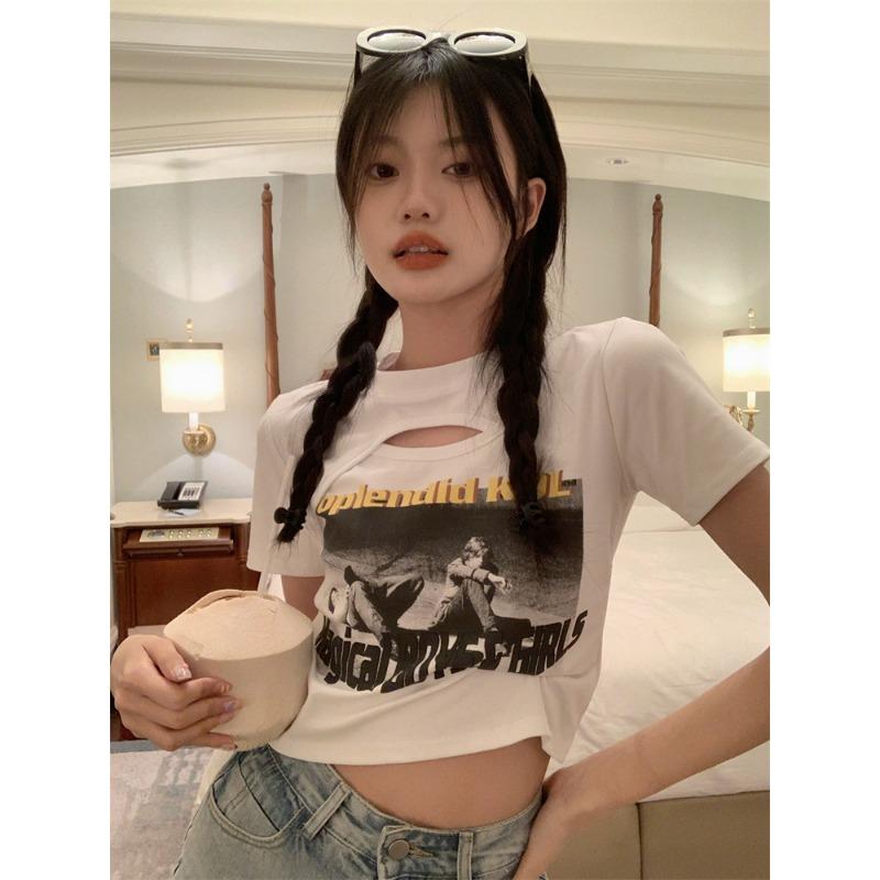 Short Hot Girl T-shirt for Women In Summer American Slim Short Sleeves Sweet and Spicy Slim Design Student Top