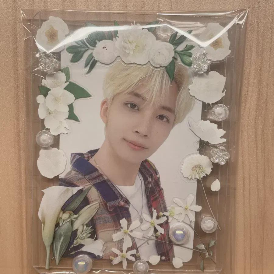 

Распоряжение) 22 Сезонные поздравления Poca Jeonghan Seventeen