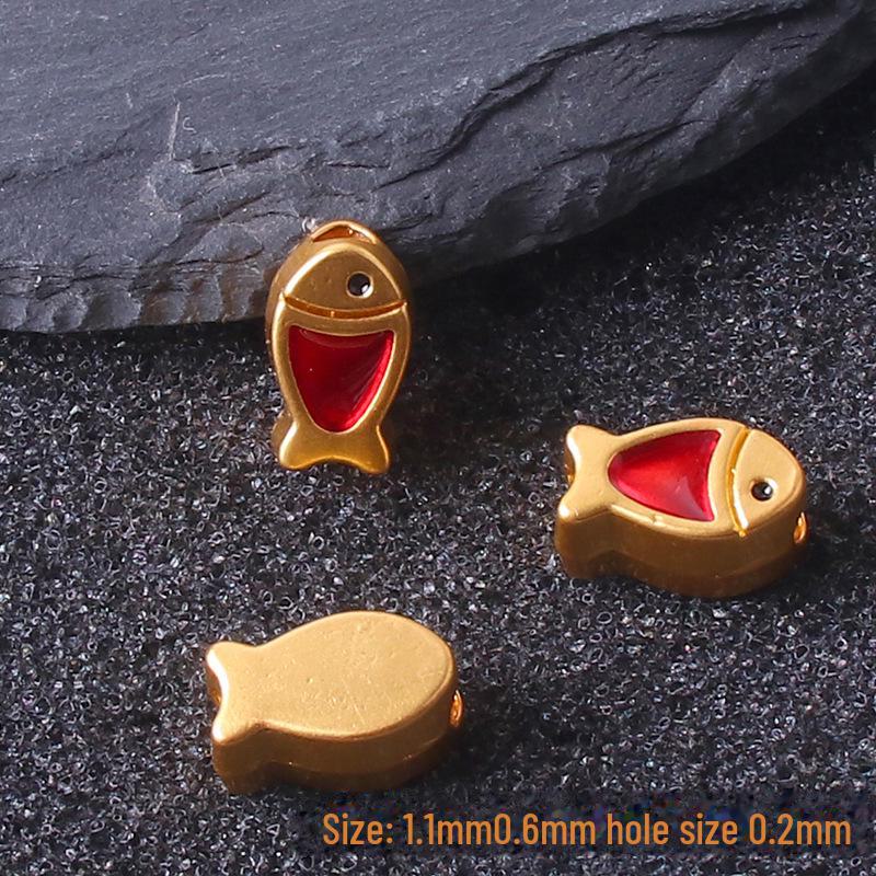 Sand Gold Electroplated Alloy Bracelet Pendant with Nafu Braid