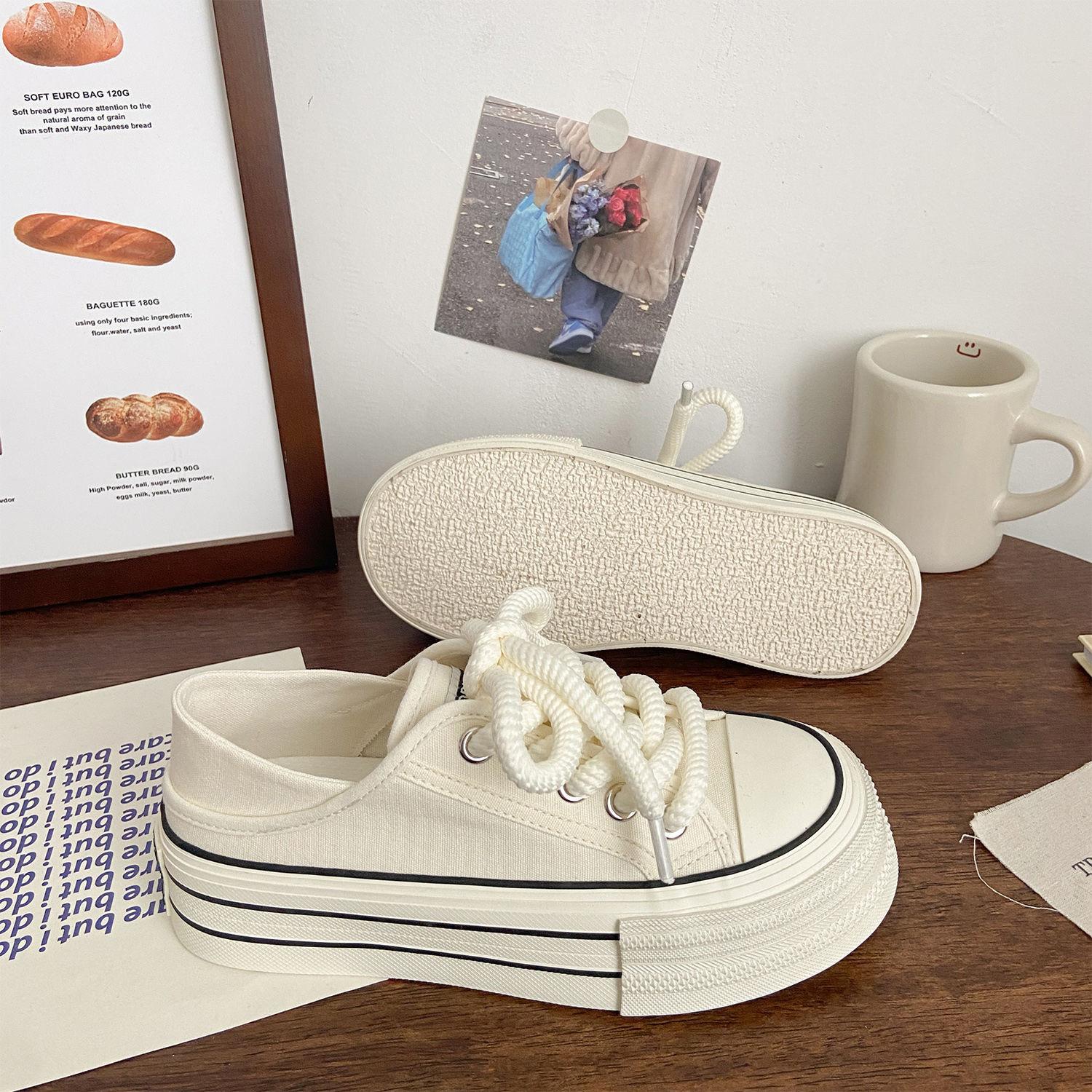 

Молочно-белые двухсторонние парусиновые туфли женские на толстой подошве весна-лето новые полутапочки без застежек белые туфли с надеванием 40 бежевый