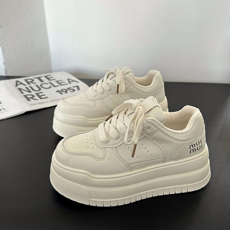 Leichte Brotschuhe bequem vielseitig lässige Board-Schuhe Damen Frühling neu dicksohlige Schnürer Sport