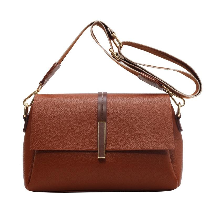 Crossbody bag Large capacity commuter shoulder small square bag Textured bag New fashion women's bag Wide shoulder strap