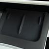 Tappetino di ricarica wireless per console centrale Tappetino per caricabatterie senza fili in silicone impermeabile antiscivolo Accessori per interni per auto per Tesla Modello 3/Y