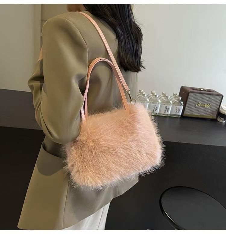 Autumn and Winter New Plush Handbag, Korean Version of Versatile One-shoulder Messenger Tote Square Bag, High-end Fashion Women's Bag
