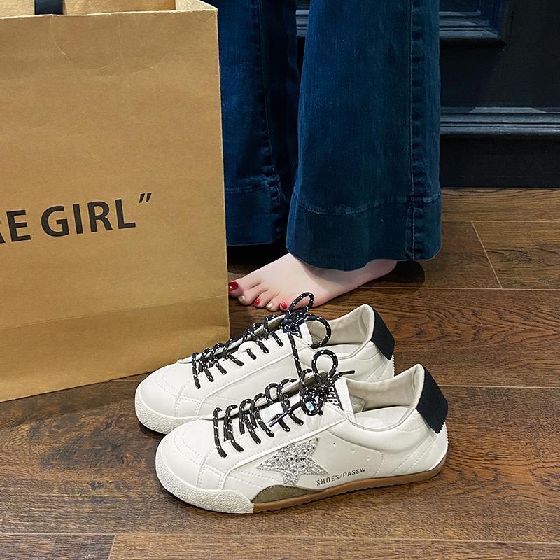 2026 Gorący hit i modne buty codzienne Wszechstronne wygodne buty na płaskiej podeszwie Damskie oddychające trampki