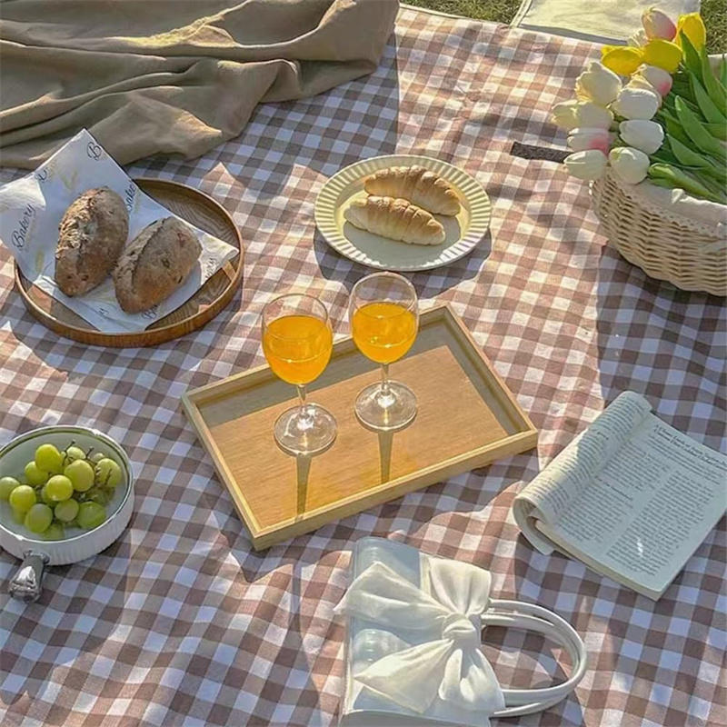 Outdoor Waterproof Camping Mat Sand Proof Portable Beach Blanket Foldable Lightweight Mats For Camping Beach Parks Picnic Mat