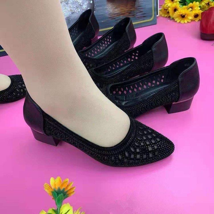 

Coarse heel women s shoes fashion hot diamond mesh stitching soft leather hollow breathable sandals women 35 чорний