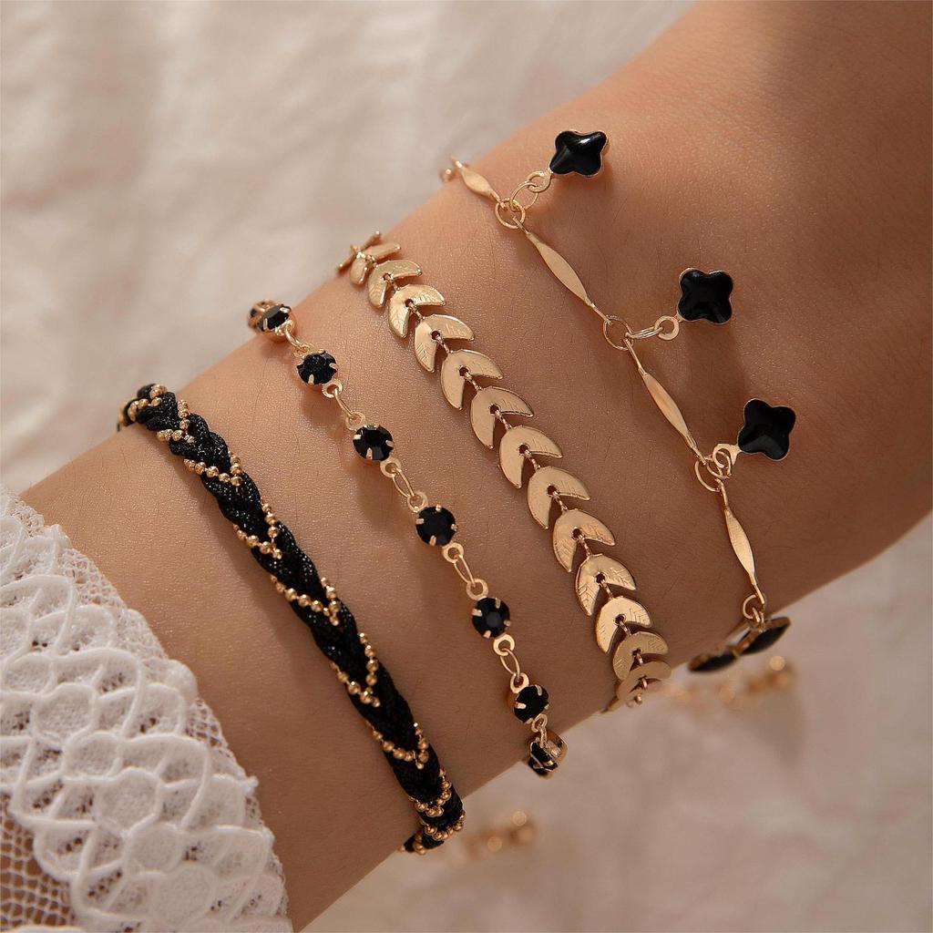 Bohemian Bracelet, Geometric Black Love Plane Chain 4-piece Ins Wind Bracelet for Women