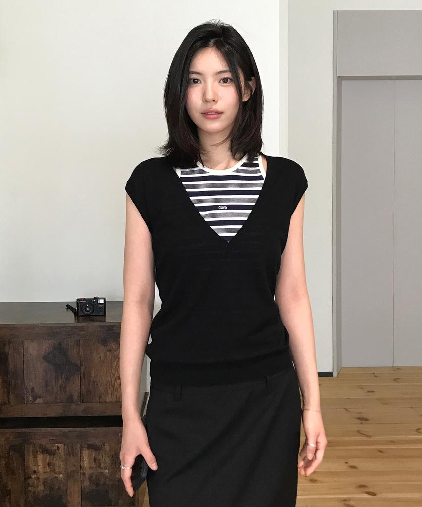 GROVE Clover V-Neck Knit Vest (4Color)