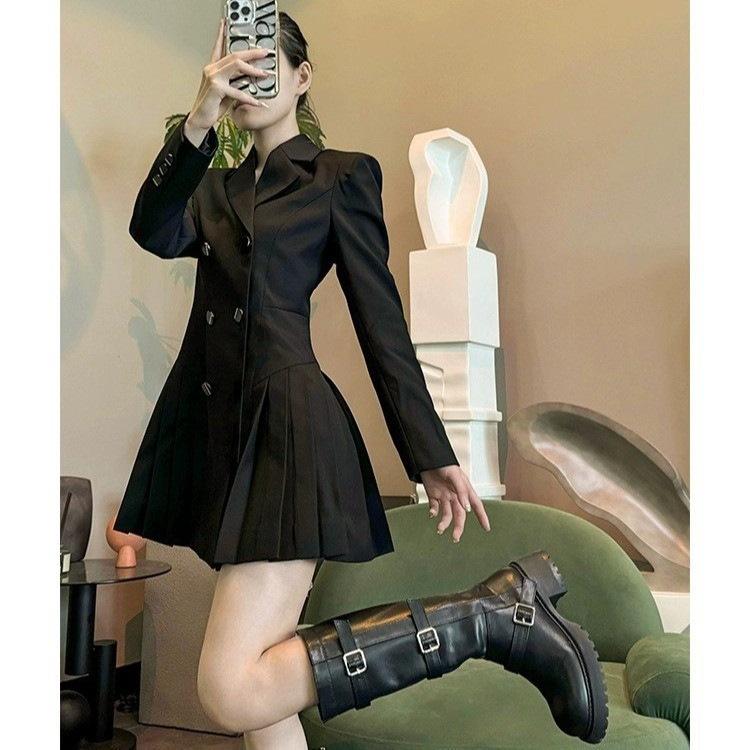 Belt buckle knight boots women's tall boots autumn and winter new products, small thick soles but knee boots women's straight boots women