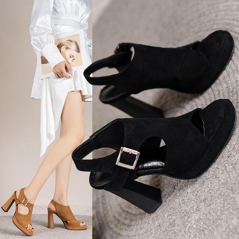 Женские сандалии — фото 6