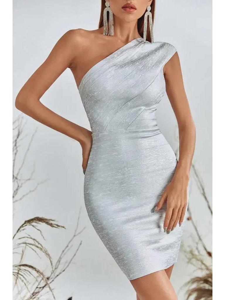 Gold-Stamped Silver Oblique Shoulder Bandage Evening Dress