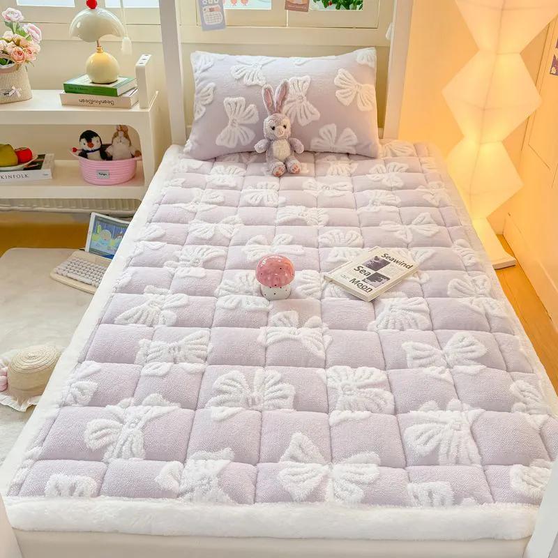 WTEMPO Flowers Pattern Printed Soft Thickened Plush Mattress Warm Winter Single Double Student Dormitory Mattress Home Double-sided Bed Mattress Quilt