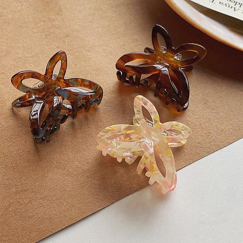 New Butterfly Hair Clips Women Retro French Personality Jelly Hairpin Plastic Green Hair Claw Ladies Hairgrips Hair Accessories
