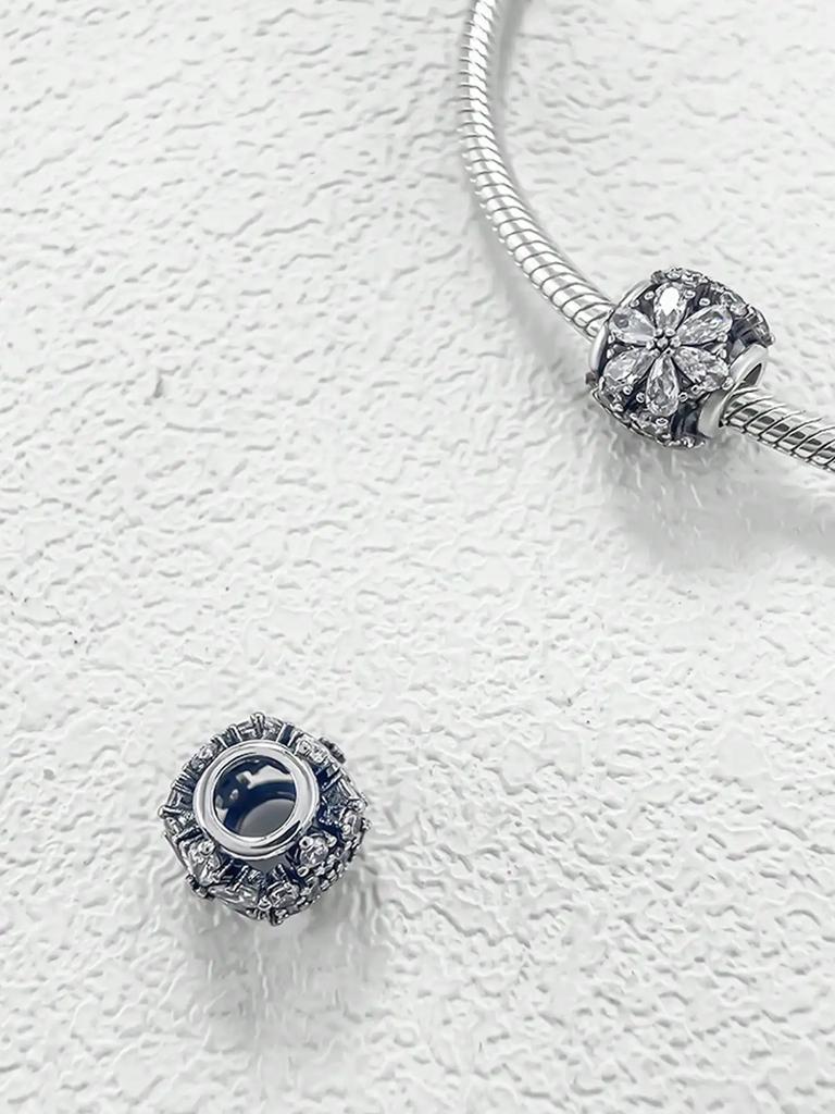 Copper Plated Original Charms Winter Snowflakes Beads Fit Bracelet Women'S Jewelry Gift