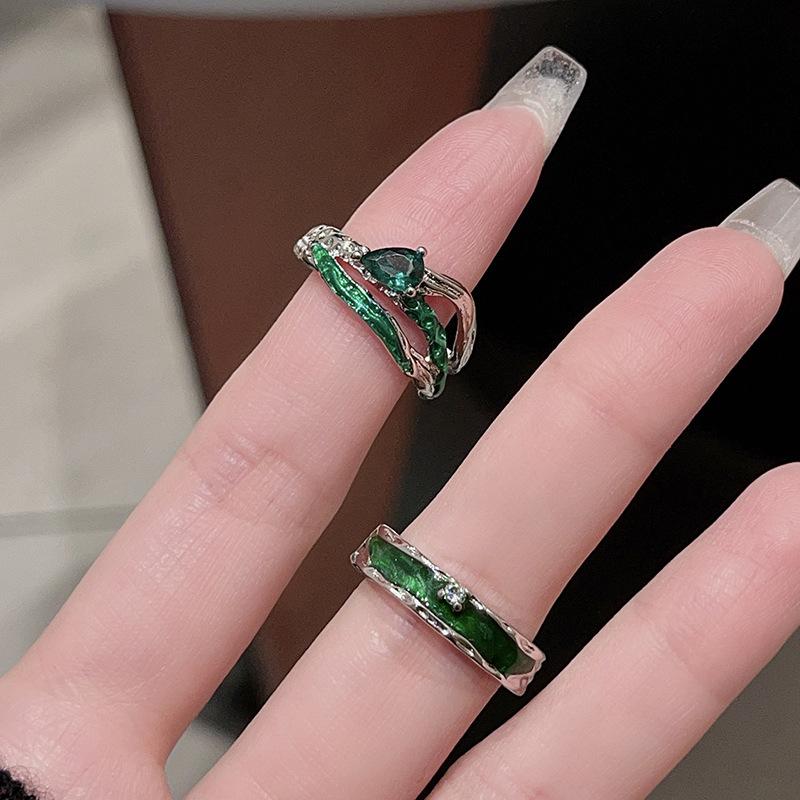 Slytherin Spersonalizowany Pierścionek z Glazurą Kapiącą Niszowy Design Zimny Wiatr Inkrustacja Zaawansowane Poczucie Pierścionek na Palec Wskazujący Węża Damski