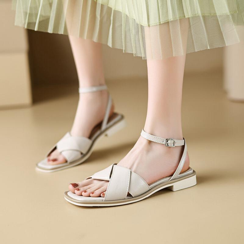 Summer Korean version of women's sandals new round head flat bottom sandals women's foot rubber soft sole large size shoes solid color women's shoes