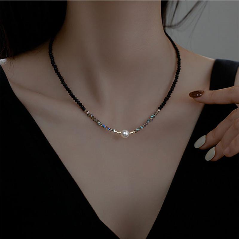 Natural freshwater pearl collarbone necklace, spring edition, women's vintage high-end niche design, simple and versatile accessory