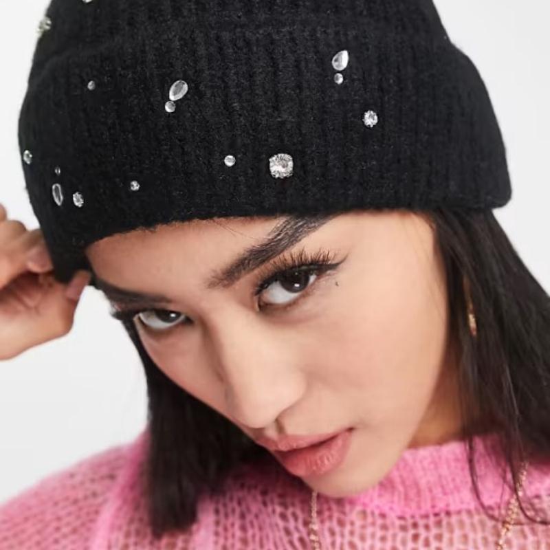 1pc Warmth Soft Knitted Beanie Hat Diamond Decoration Skull Hat Warm Unisex Winter Hat Outdoor Headwear for Activity and Casual