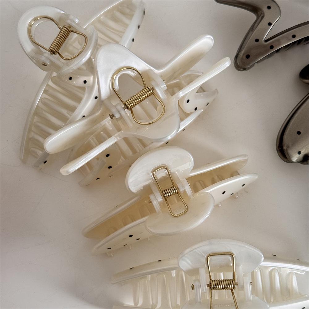 French Large Shark Clip High End Wave Point Gold Clip Niche Sweet At The Back of The Head Simple and Elegant Hair Clip