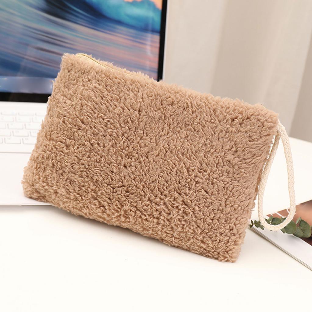 Compact Cosmetic Case Versatile Organizer Portable Makeup Bag Large Capacity Cute Plush Travel Lipstick Organizer Pouch