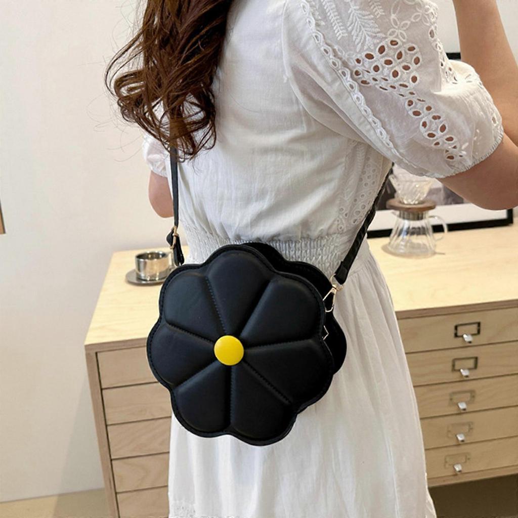 Eye Catching Crossbody Bag Delicate Flower ShapedShoulder Bags PU Leather Satchel Casual Handbag For Office And Travel  White