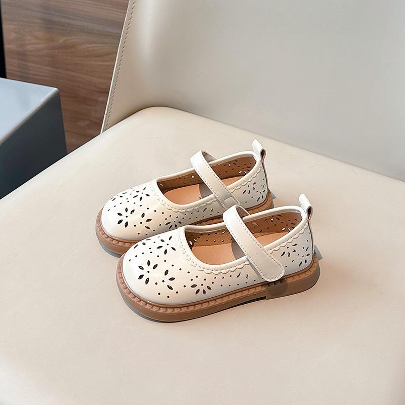 

Fashion girls leather shoes spring new item children s leather shoe anti slip girl single shoe hollowed out girl princess shoes 21insole13.7cm бежевый