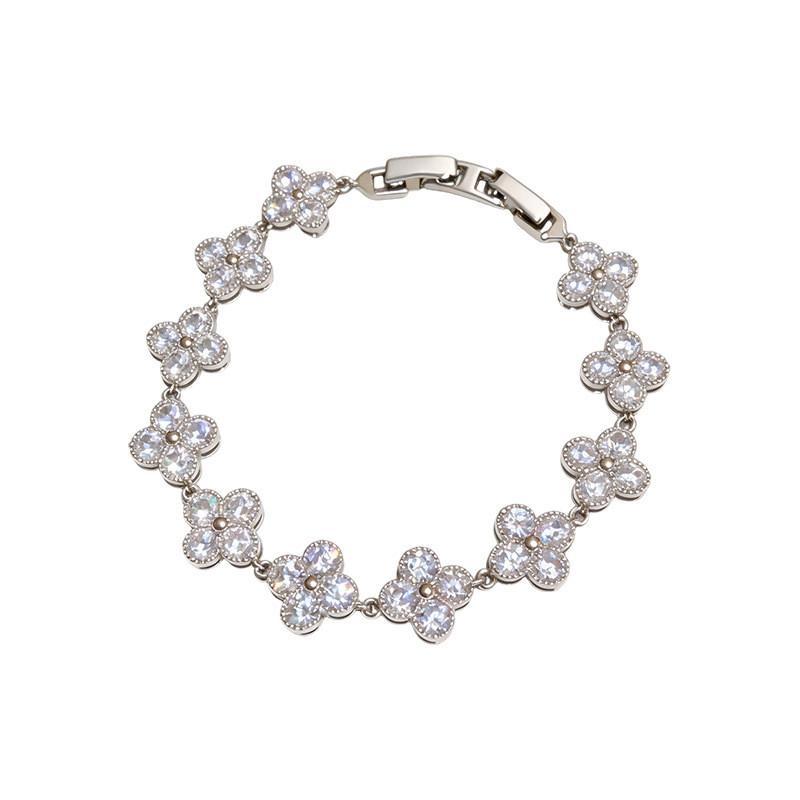 Zircon Lucky Clover Flower Bracelet With Sparkling Stones For Womens Fashion Accessory