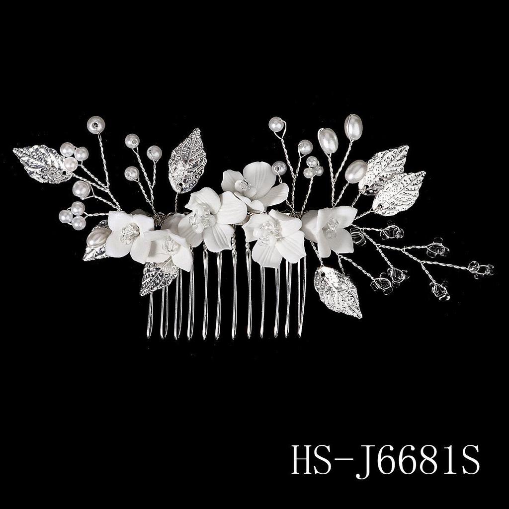 Handgefertigter Braut-Haarkamm mit Perlen, Strass und Blumen mit Blättern