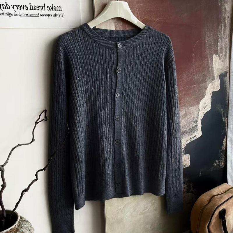 Bestickte und gedrehte Strickjacke, Damenmantel