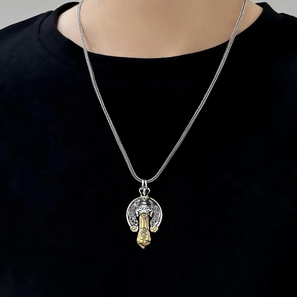 Přívěsek sedmibodý meč ze sterlingového stříbra S925 s taoistickou horskou duchovní mincí - thajské stříbro, niche design pro muže.