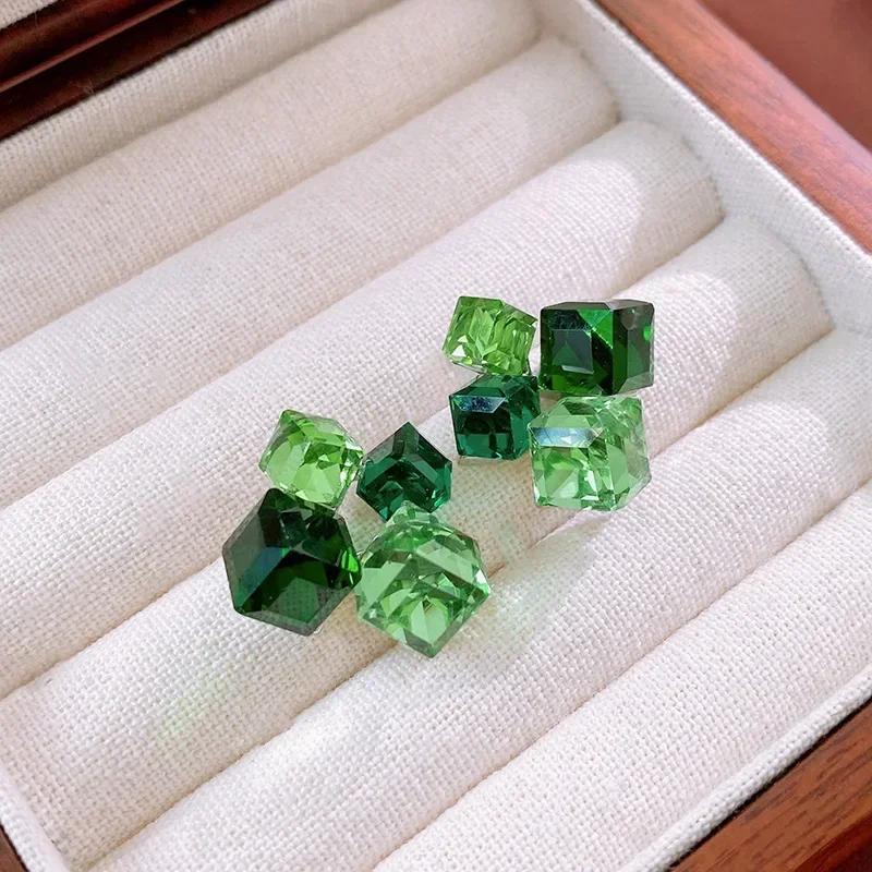 Pink Crystal Geometric Cube Square 3D Fantasy Gradient Candy Stud Earring for Women Simple Personality Jewelry Girl Gift