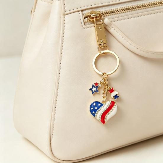 Independence Day Keychain Pendant, Enamel Zinc Alloy Key Holder with USA Letters Stars Hearts Patriotic Design, American Flag Accessory