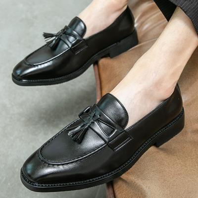Neue Luxus-Designer Herren Schwarz Braun Quasten Loafers Hochzeitsparty Kleid Fahrschuhe Männliches Formelles Schuhwerk Zapatos Hombre
