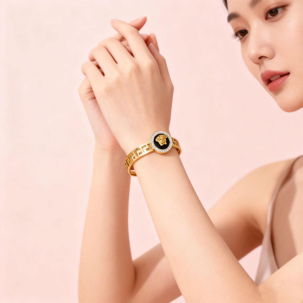 Europejska i Bliskowschodnia Biżuteria Modowa: Damskie Bransoletki ze Stali Nierdzewnej, Wzór Rzymski, Wysadzane Diamentami, ażurowy Wzór.