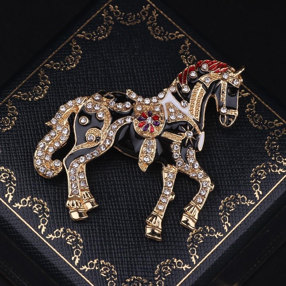 Enamel Strong Horse Brooches Luxury Metal Badge Pin Casual Zodiac Animal Lapel Pins  for Women