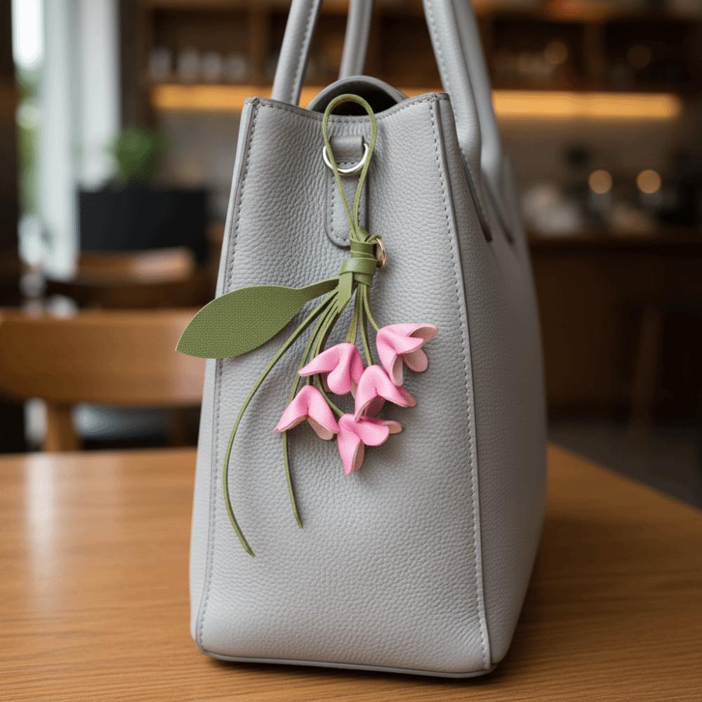 Hanger Flower Pu Leather Pendant Car Keyring Bag Pendant Lovely Leather Keychain  Bag Ornament