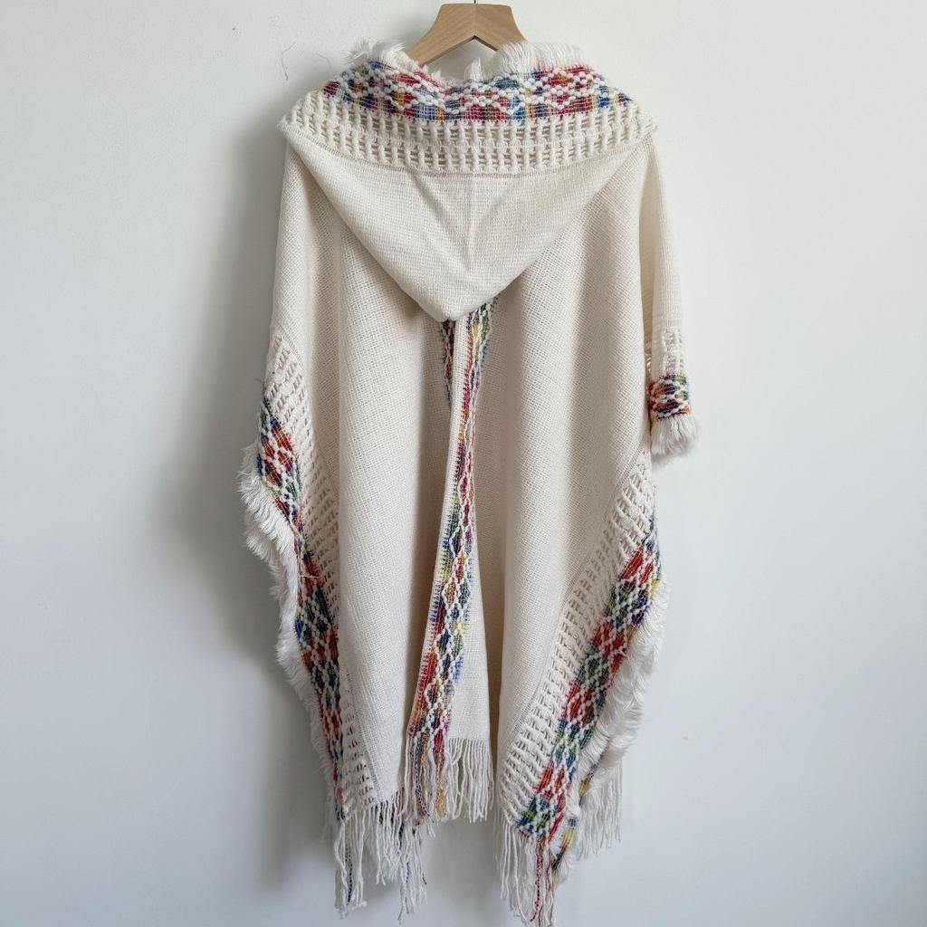 Ethnic Style Hooded Tassel Shawl Cloak – Women's Warm Knitted Cape, 2025 Collection.